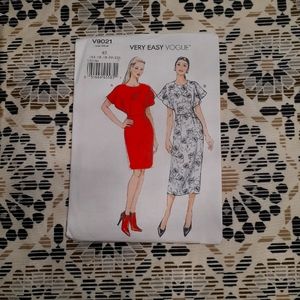 Vogue pattern, very easy vogue, dress, sizes 14 through 22